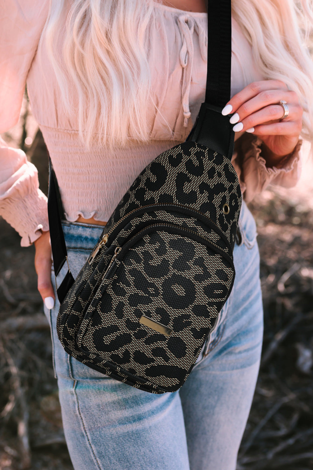 🐆 Fierce & Fabulous! 💋 Leopard Print PU Sling Bag 👜✨