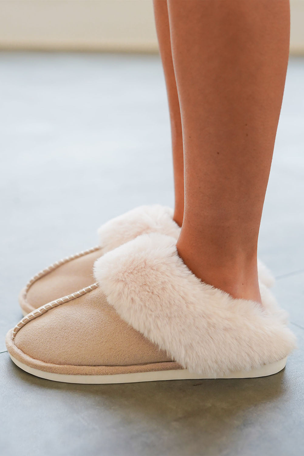 🤎 Snuggle in Style! ✨ Khaki Cut & Sew Faux Suede Plush Lined Slippers 🐾❄️